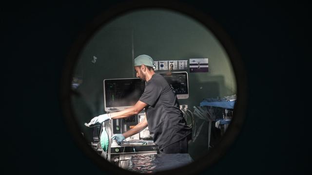 Kanadalı anestezi uzmanı, sağlık sisteminin çökme noktasına geldiği Gazze’de mesleğini sürdürüyor