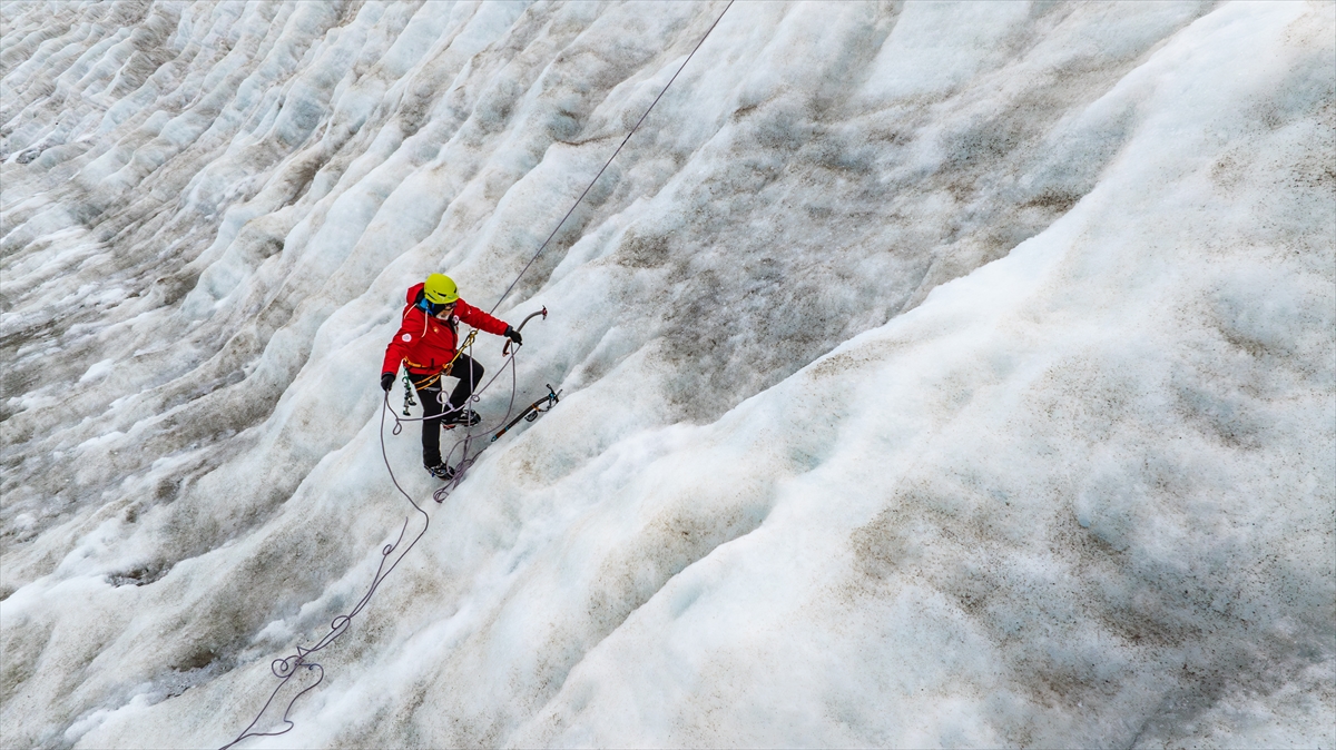 Antarktika`da sembolik tırmanış