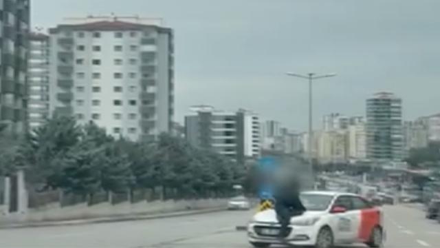 Tartışma sonrası aracın kaputunda metrelerce sürüklendi