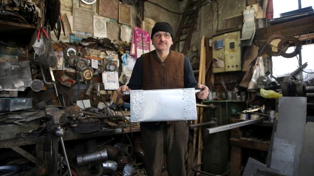 Safranbolu'da sobacılığın son temsilcisi Vural usta mesleğini yaşatmaya çalışıyor