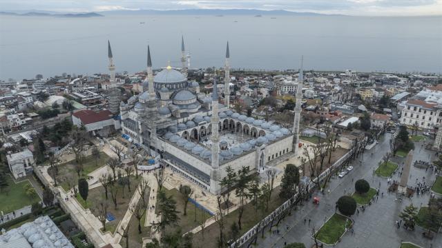 Altı minareli ilk Osmanlı camisi "Sultanahmet"