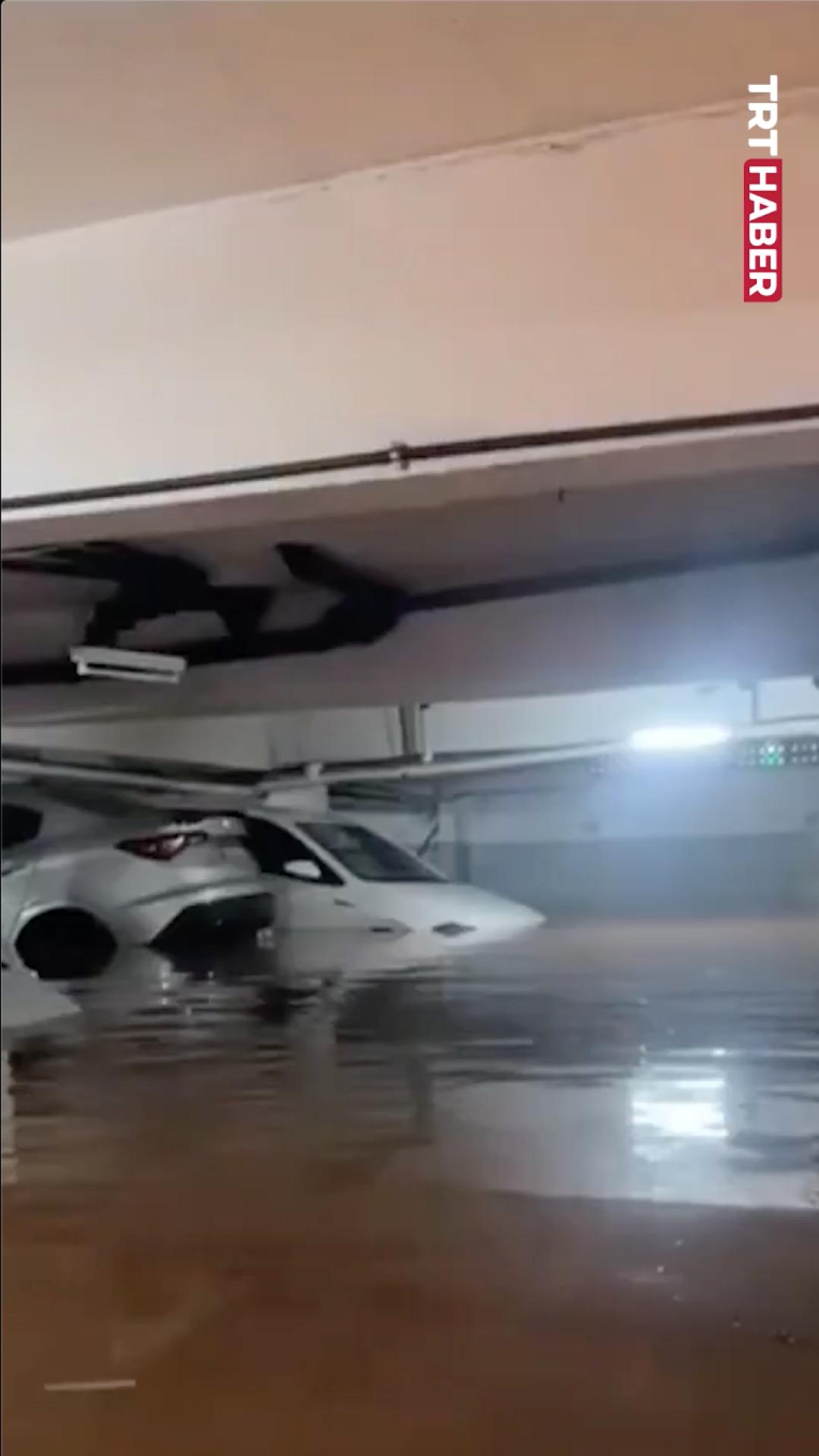 Brezilya'yı sel vurdu