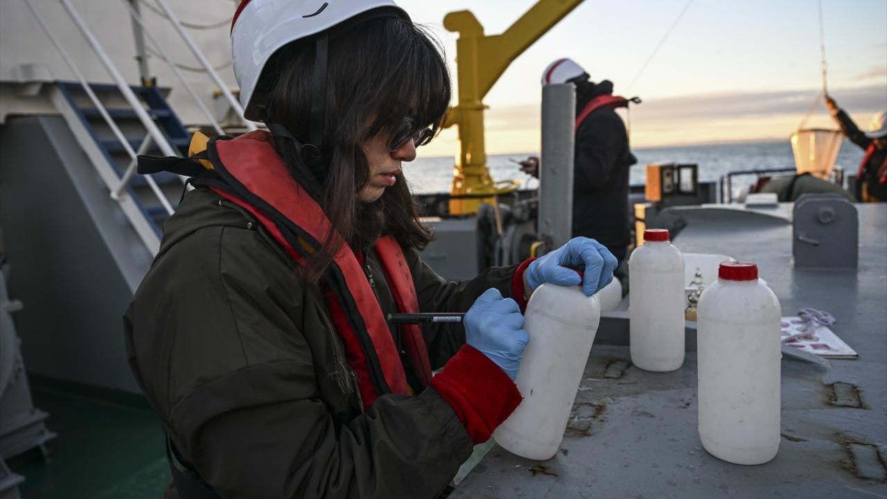 "Başka ülkelerin atıkları bizim denizlerimize taşınabiliyor"