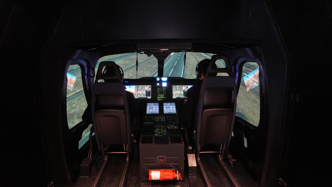 Simülatörle yerde uçmak