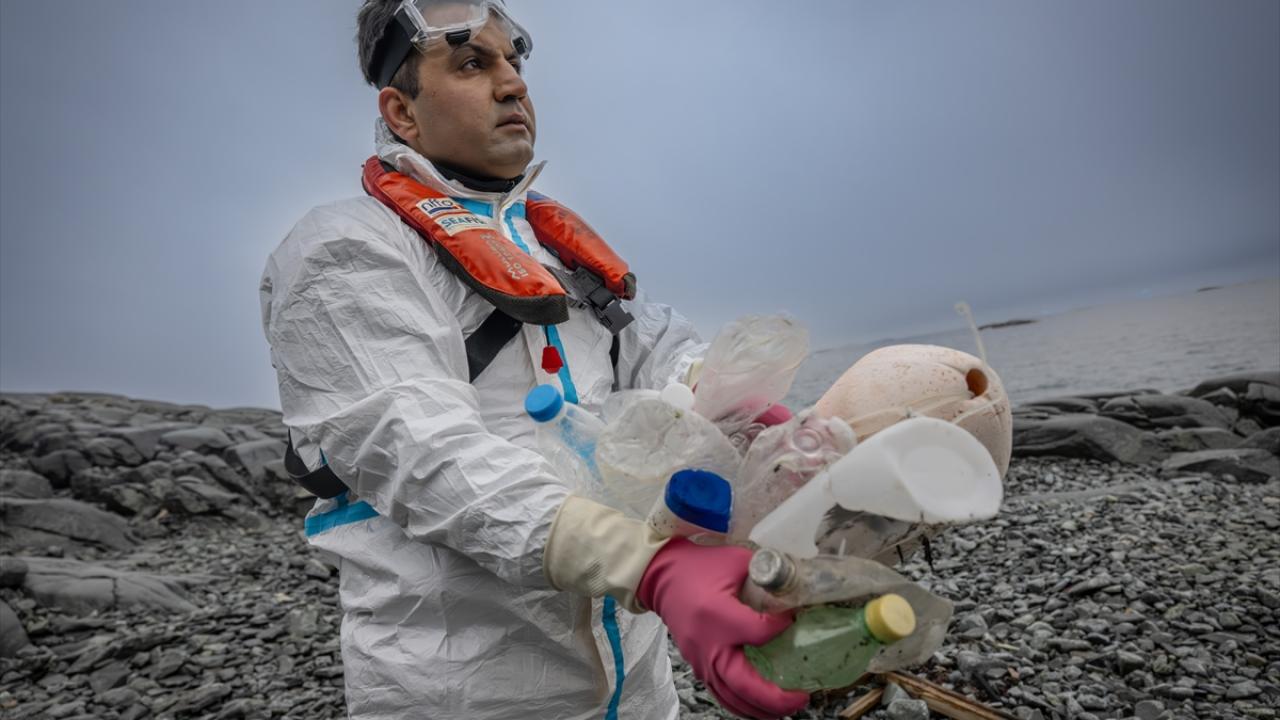 "Atıklar dünyanın diğer alanlarından buraya akıntılarla beraber ulaşıyor”