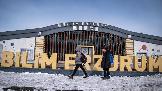 Türkiye'de 41 Bilim Merkezi ile Bilim Kültürü Yaygınlaşıyor