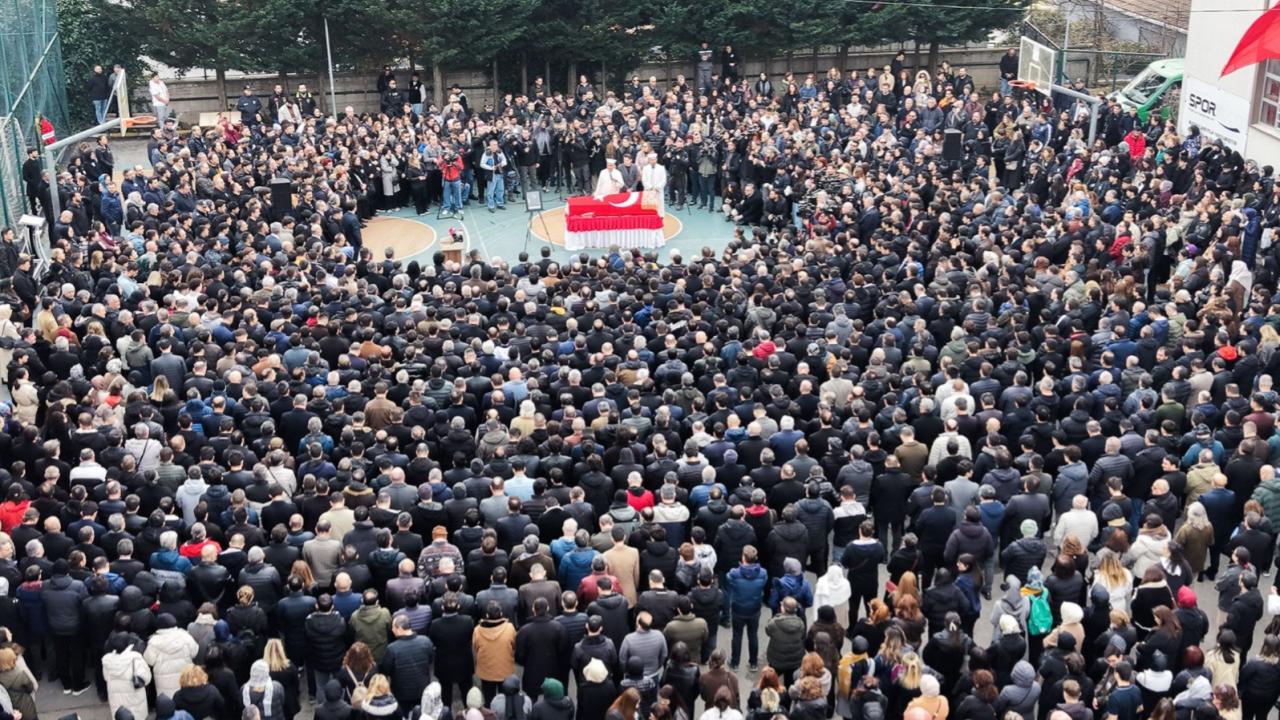 Fatma Nur öğretmen son yolculuğuna uğurlandı