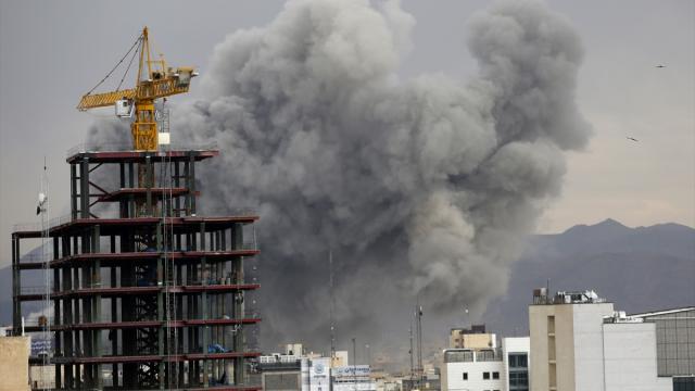 Tahran'da çok sayıda patlama meydana geldi