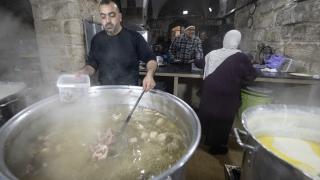 Osmanlı mirası 500 yıllık tekke, Kudüs'te hala iftar sofralarına sıcak yemek hazırlıyor