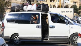 İsrail saldırılarının ardından Lübnan'dan, 10 binden fazla kişi Suriye'ye geçti