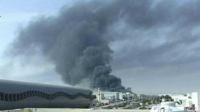 Katar'da dumanlar yükseliyor