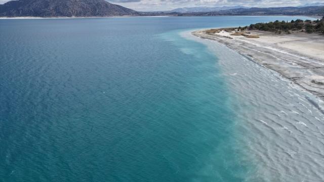 Salda'nın su seviyesi yükseldi, kuruyan Akgöl ve Yarışlı gölleri yeniden su tuttu
