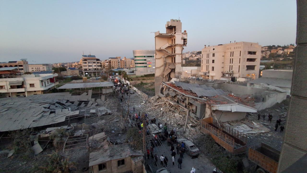 İsrail, Lübnan’da Cemaati İslami partisinin Sayda kentindeki merkezine saldırı düzenledi