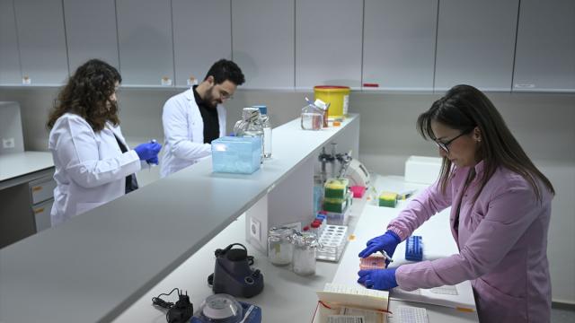Türk araştırmacılar, kanser tedavisinde yan etkileri azaltacak çalışmaya öncülük edecek