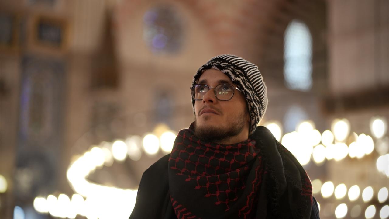 "Filistinlilerin direnişi beni İslam`ı araştırmaya yönlendirdi"