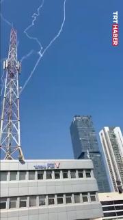 Tel Aviv semalarında patlama sesleri yankılandı