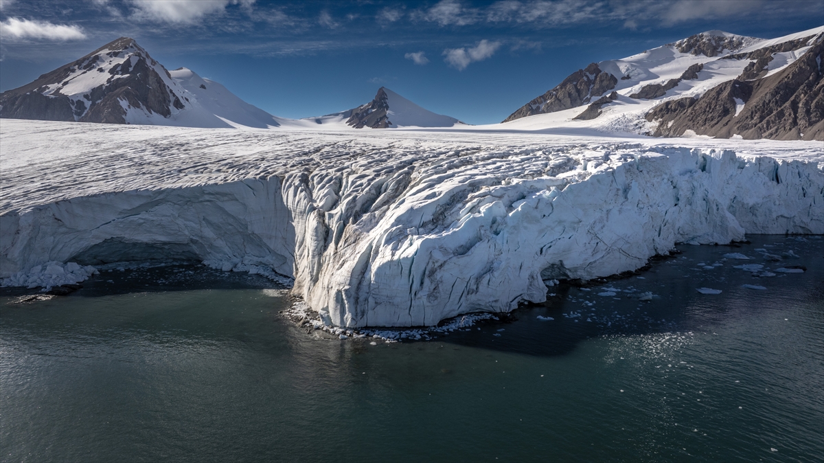 Shoesmith Buzulu günde 3 santimetre küçülüyor