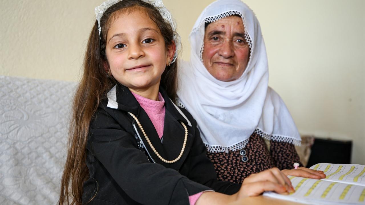 "Ödevleri birlikte yapıyoruz"