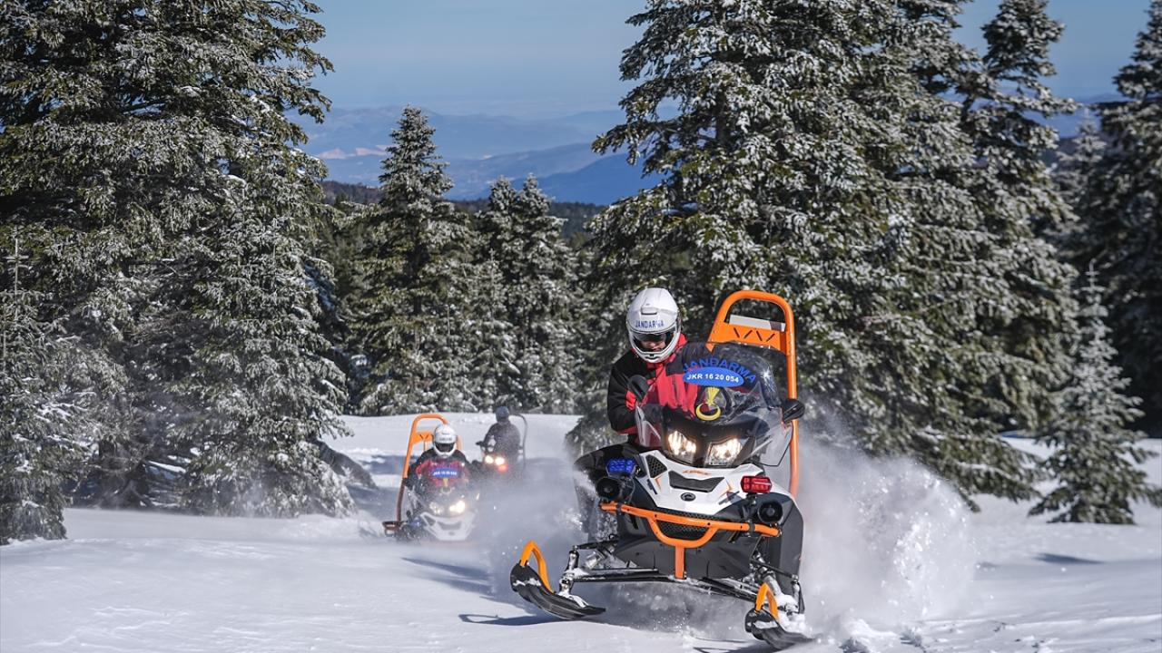 Uludağ'da JAK timi bu sezon 1180 olaya müdahale etti