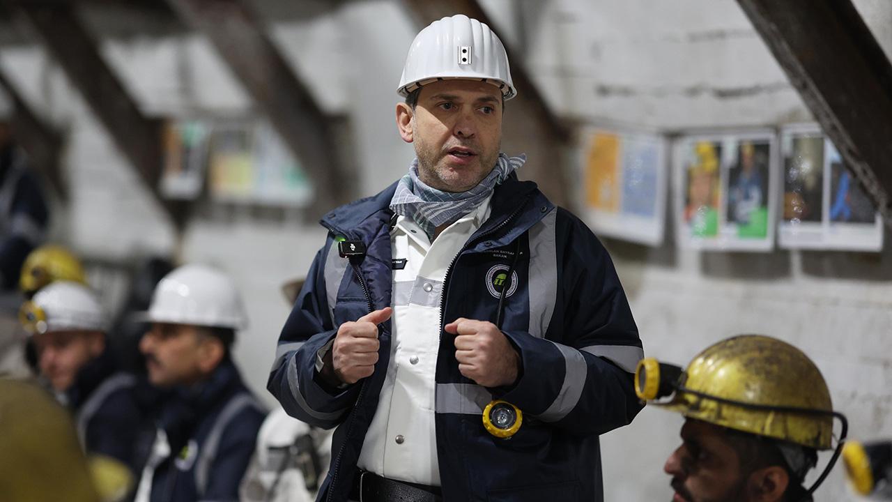 Bakan Bayraktar: Karadeniz'de iki yeni sondaja başlıyoruz