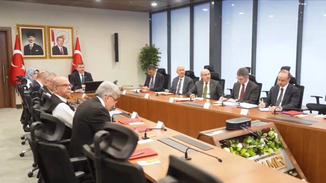 İçişleri Bakanı Mustafa Çiftçi, Sınır İlleri Valileri ile Güvenlik Toplantısı Düzenledi