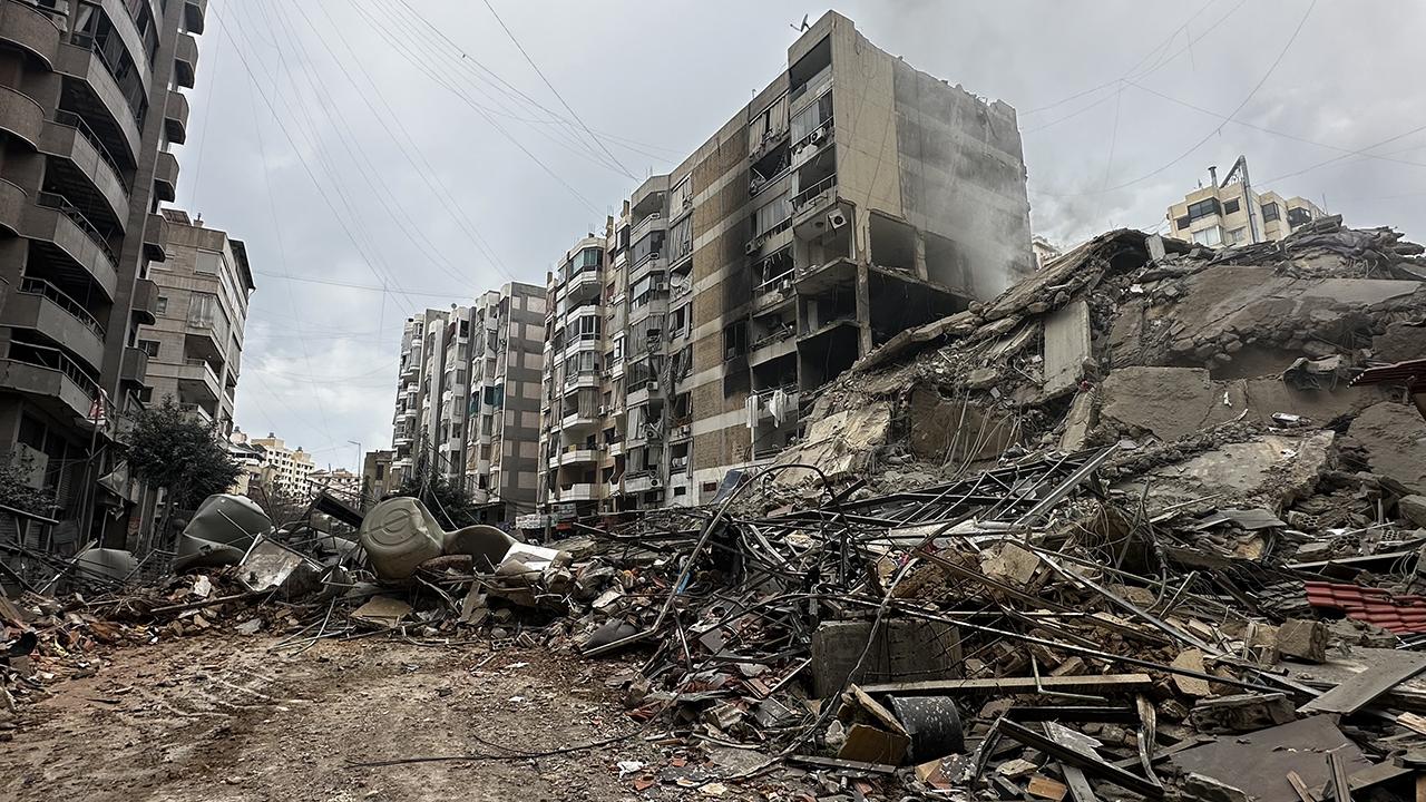 İşgalci İsrail ordusu, Dahiye bölgesine hava saldırıları düzenliyor