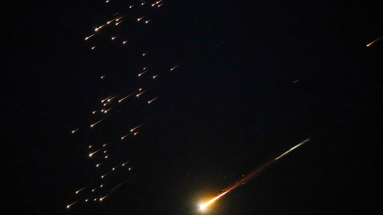 İran Tel Aviv'i vurdu