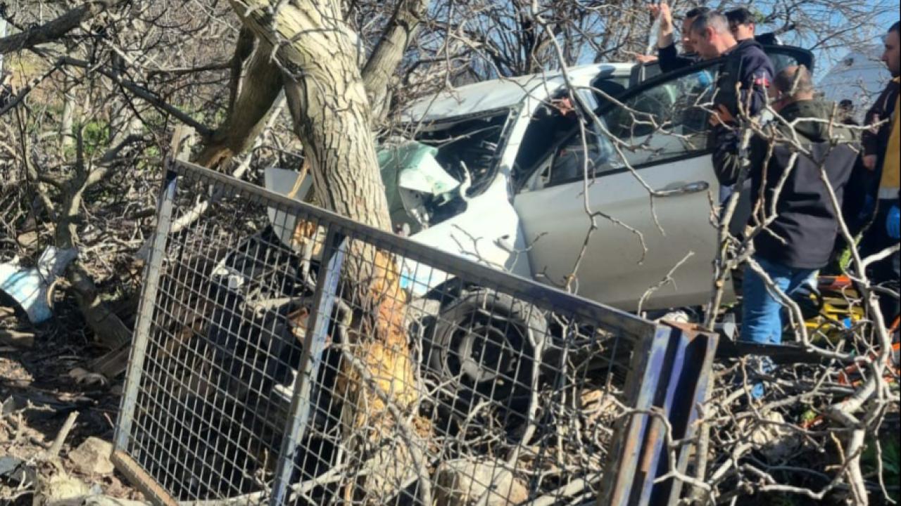 Aydın'da trafik kazası: 2 ölü, 1 yaralı