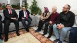 Bakanlar Tekin ve Çiftçi, öldürülen öğretmenin ailesine taziye ziyaretinde bulundu