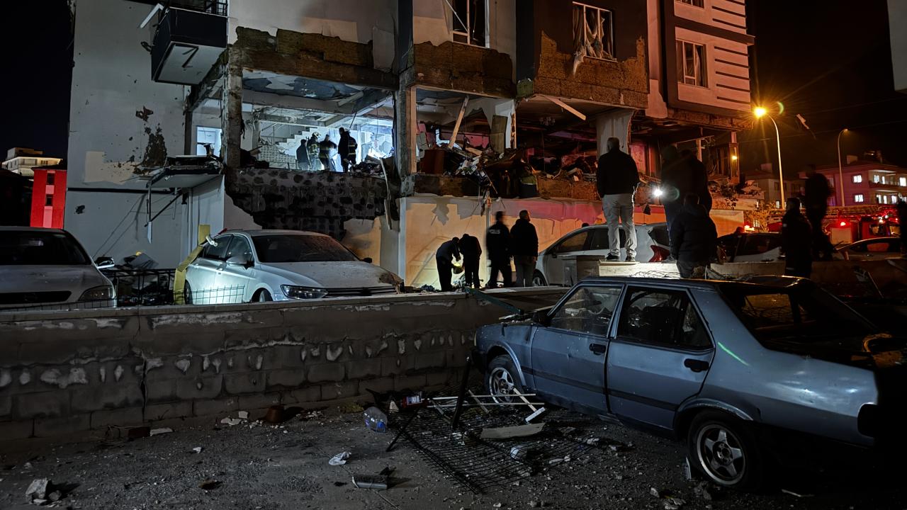 Niğde’de apartmanda doğal gaz patlaması: 12 yaralı