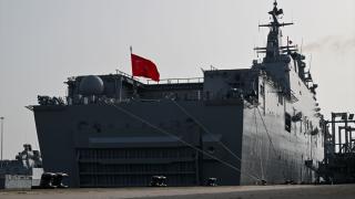 İngiltere'nin Southampton Limanı'na demirleyen TCG Anadolu gemisinde, Türk savunma sanayisi tanıtıldı