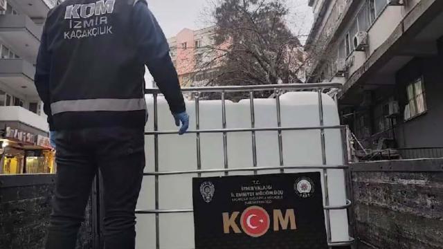 İzmir Merkezli Operasyonda 40,2 Ton Taklit Etil Alkol Ele Geçirildi