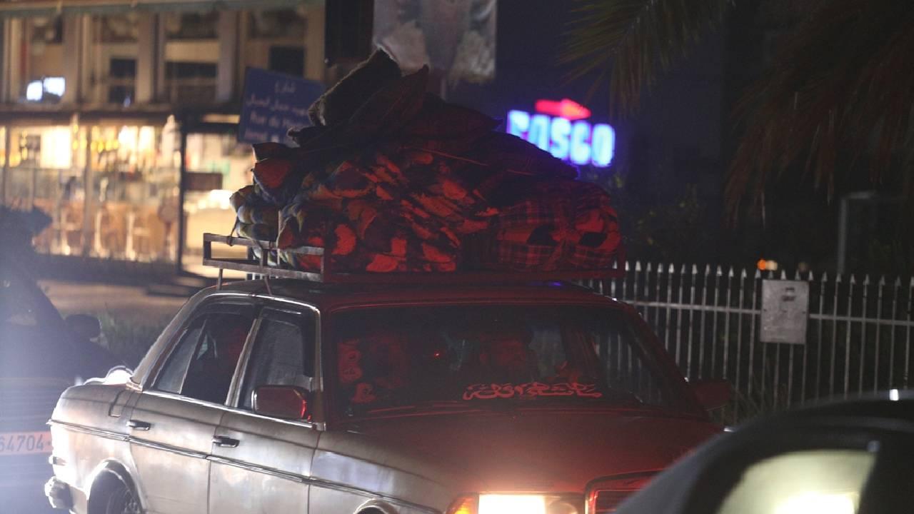 İsrail’in tahliye ve saldırı tehdidinin ardından Lübnan’ın Sur kentinden kuzeye doğru göç dalgası yaşanıyor