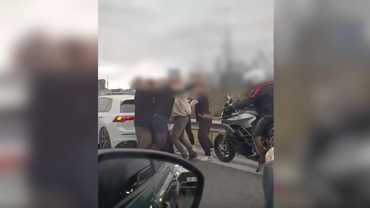 İstanbul’da trafikte kavga eden 2 sürücüye 360 bin lira ceza