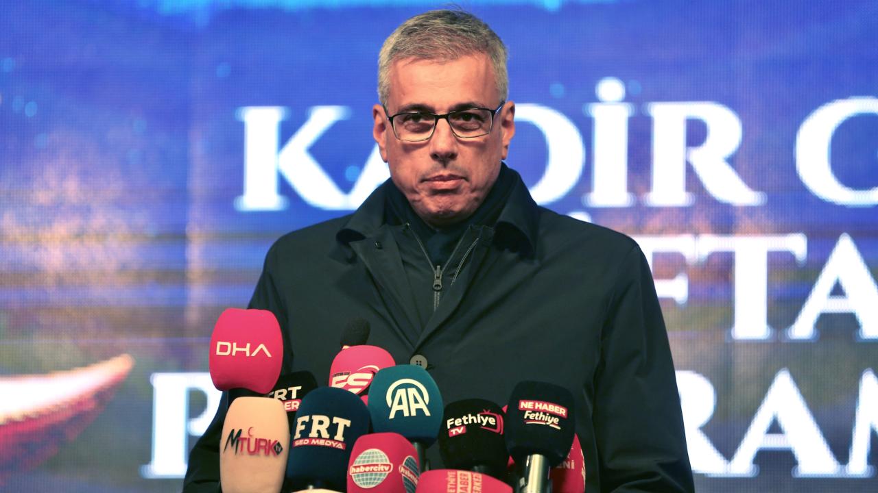 Bakan Memişoğlu: Yaklaşık 2 milyon insan yurt dışından gelip Türkiye'den sağlık hizmeti alıyor