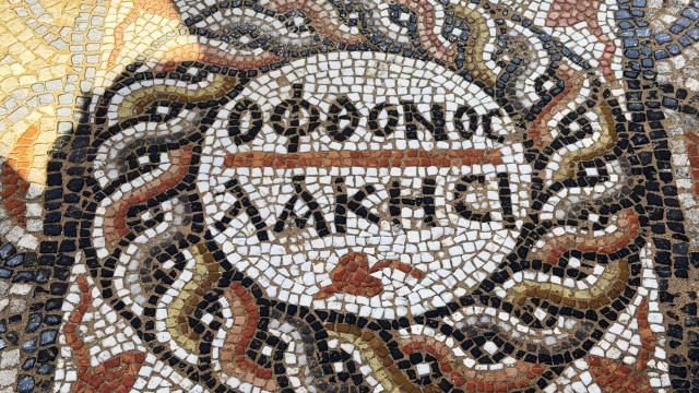 3 bin yıllık antik kentte "kıskanan çatlasın" mesajı