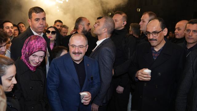 Varank ve Kalın, Ramazan'da Vatandaşlarla Bir Araya Gelerek Birlik ve Beraberlik Vurgusu Yaptı