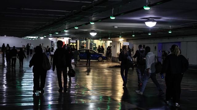 İran, İsrail'e Balistik Füze Saldırısı Düzenledi