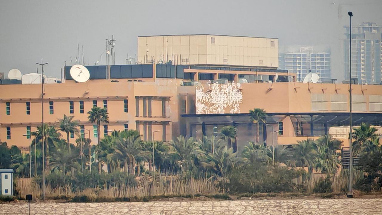 ABD'nin Bağdat Büyükelçiliği çevresinde İHA saldırısı sonrası yangın çıktı