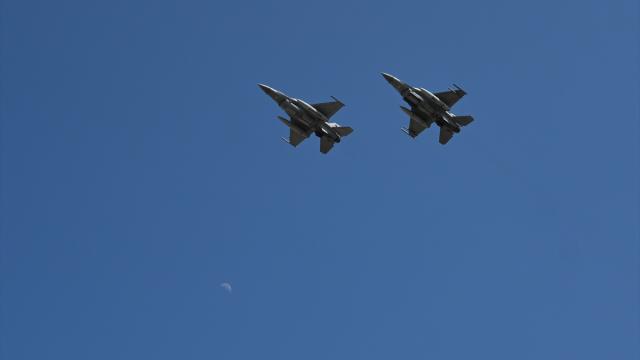 Edirne'de F-16'lar ve Bayraktar Akıncı prova uçuşu yaptı