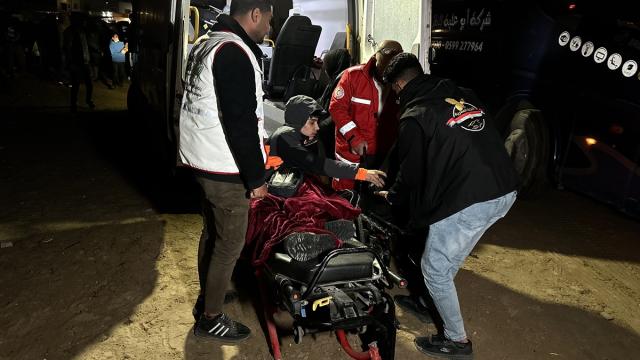 Filistinli 39 hasta ve refakatçisi Gazze'ye giriş yaptı