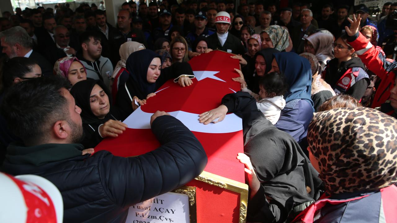 Şehit Piyade Uzman Çavuş Yusuf Açay son yolculuğuna uğurlandı