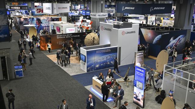 Türkiye Satellite 2026'da yerli uydu ekosistemini tanıttı; TÜRKSAT Anuvu ve Viasat ile işbirlikleri kurdu, SpaceX ve Amazon ile LEO regülasyonları görüşüldü