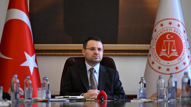 Bakan Gürlek: OVP doğrultusunda adalet hizmetlerimizin etkinliğini artıracağız haber görseli