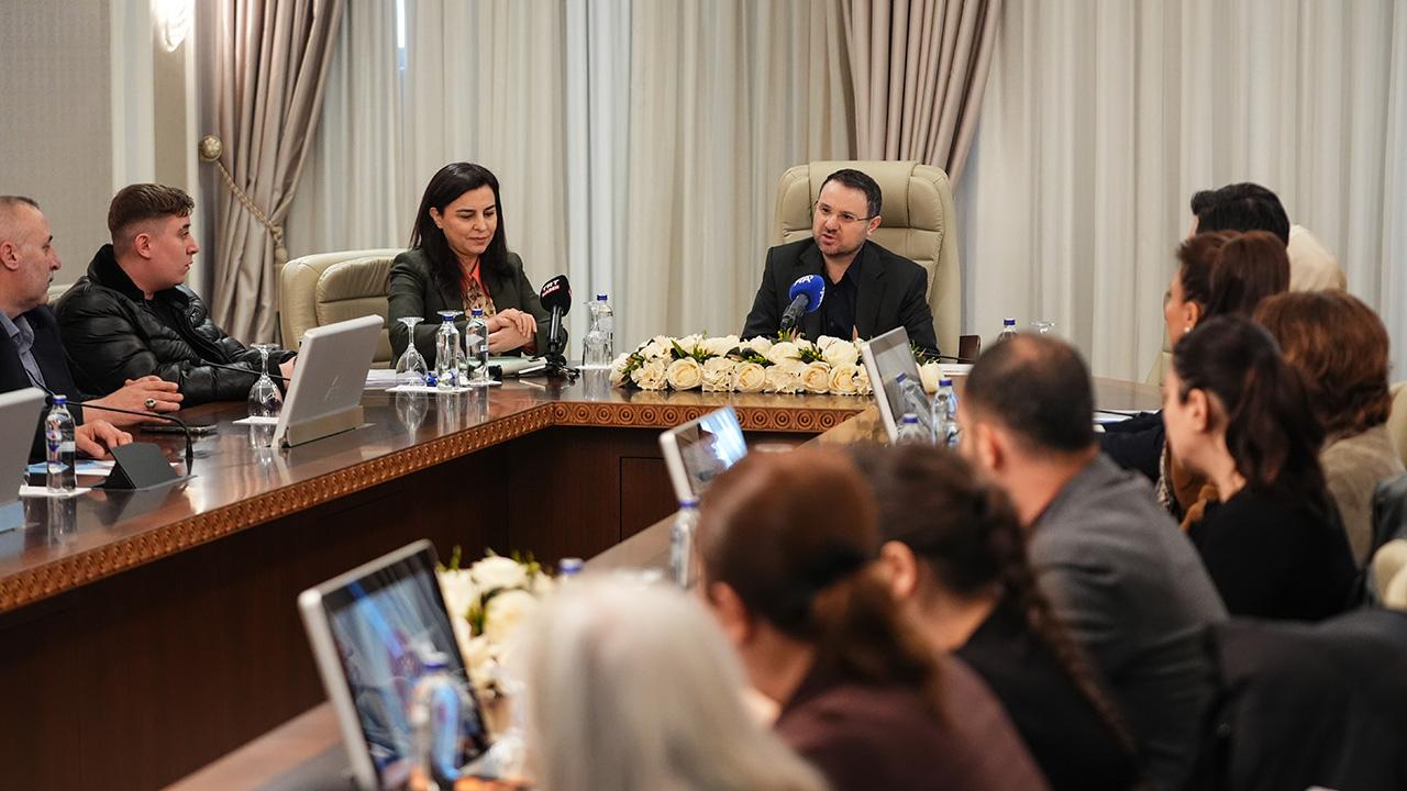 Adalet Bakanı Suça Sürüklenen Çocuklara Daha İyi Yardım Kılacak