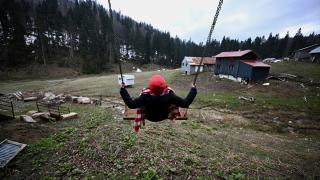 Düzce'nin yaylalarında iki mevsim bir arada yaşanıyor