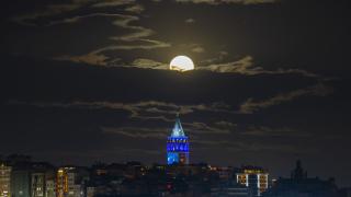 İstanbul'da dolunay