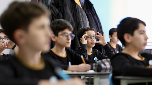 İmam hatip lisesi öğrencileri, Singapur'daki matematik olimpiyatlarında zirveyi hedefliyor