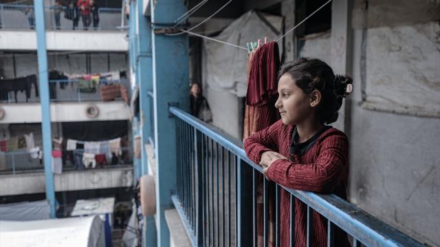 Gazze'deki UNRWA okulları siviller için sığınak olmaya devam ediyor