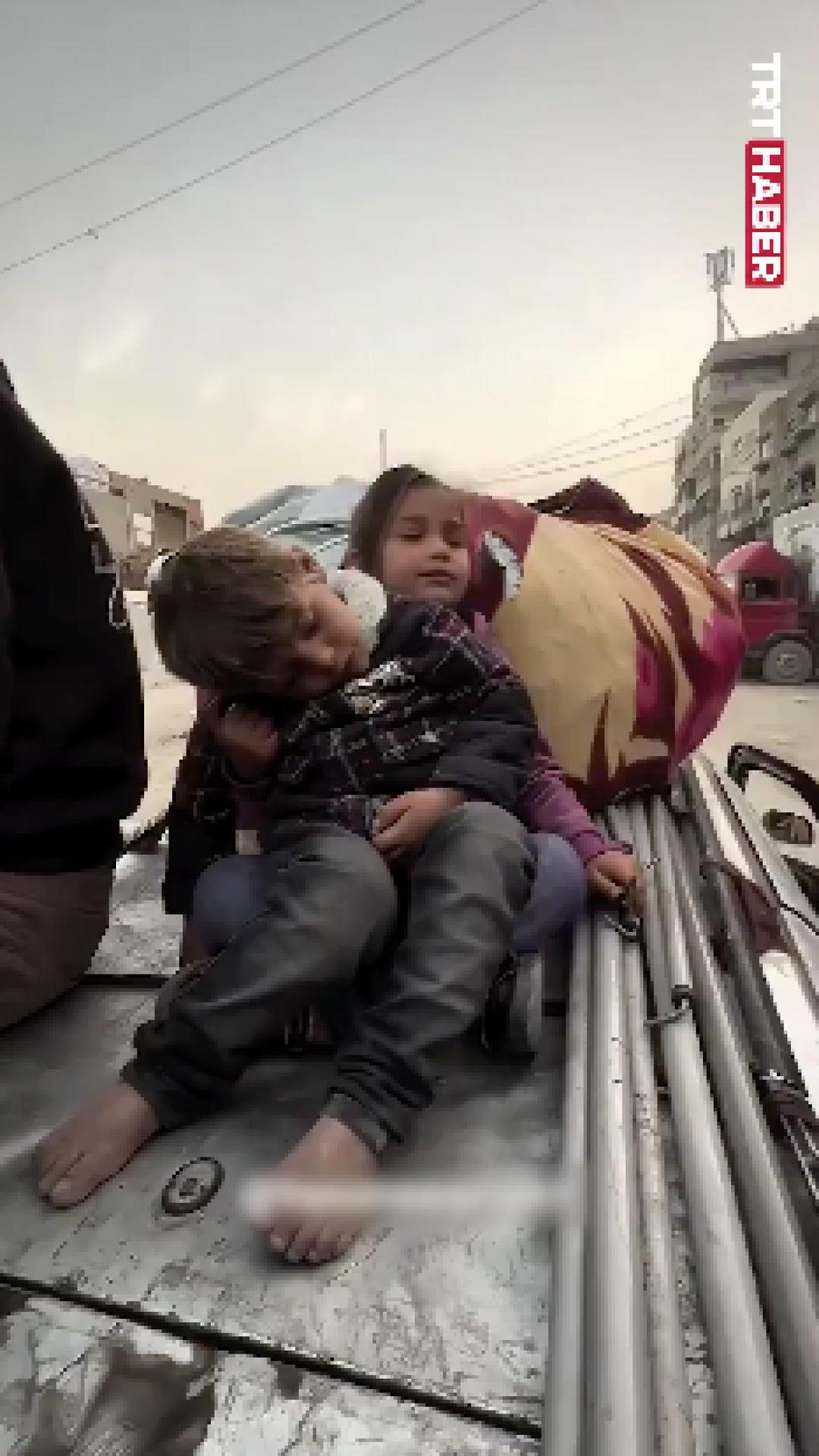 Gazze'de çocuklar yorgun...